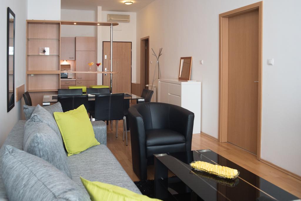 בודפשט Apartment With Big Terrace מראה חיצוני תמונה