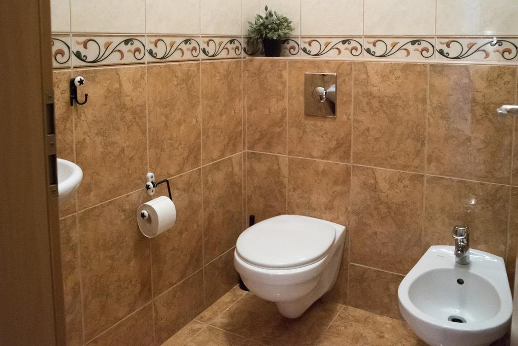 בודפשט Apartment With Big Terrace מראה חיצוני תמונה