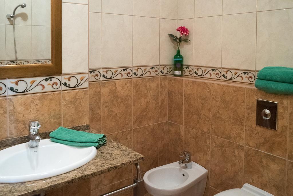 בודפשט Apartment With Big Terrace מראה חיצוני תמונה